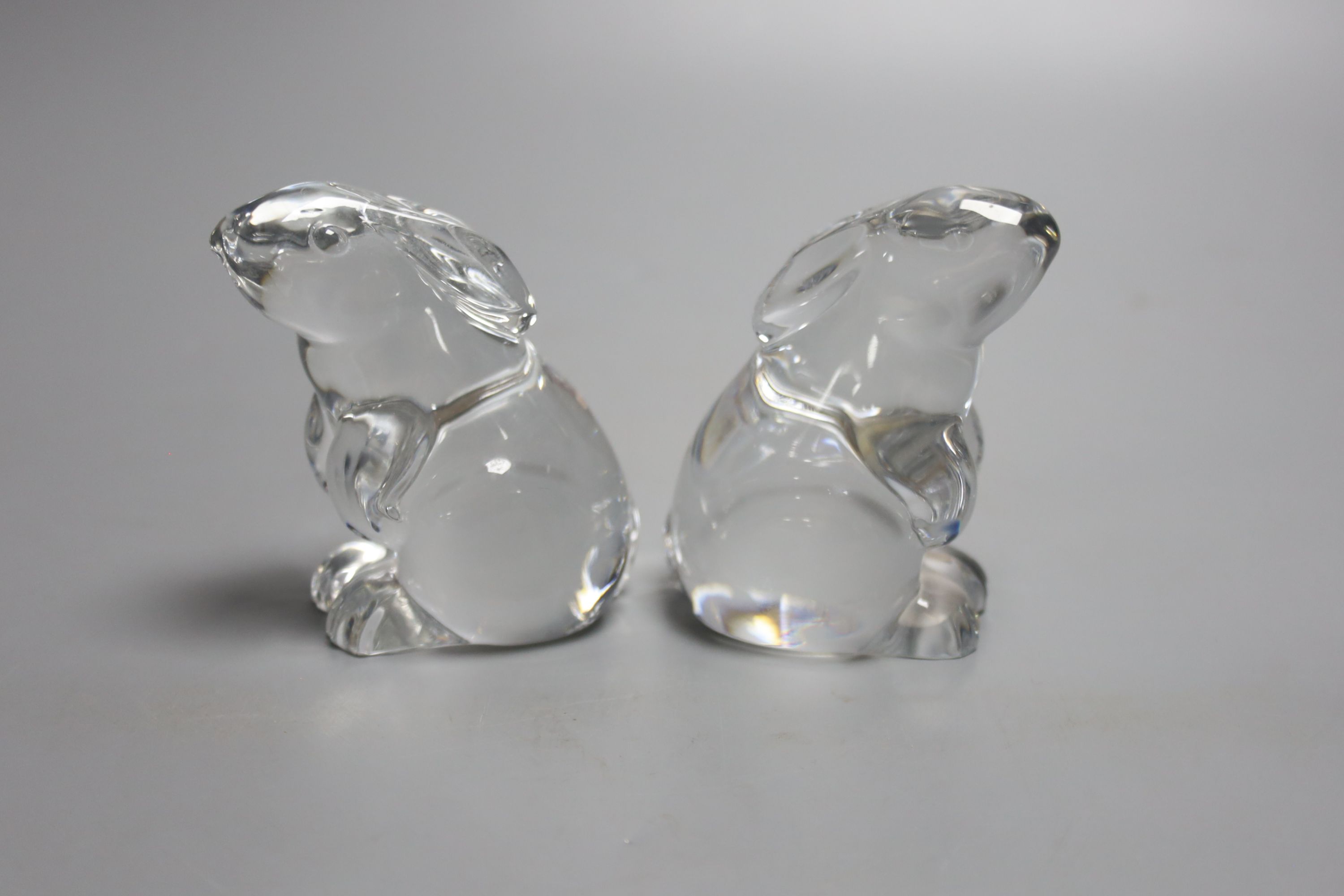 A pair of Baccarat crystal figures of rabbits, 8cm high